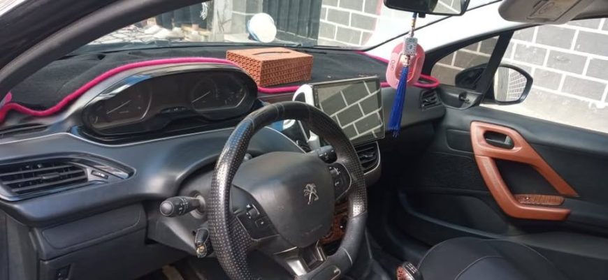Peugeot 208 2017