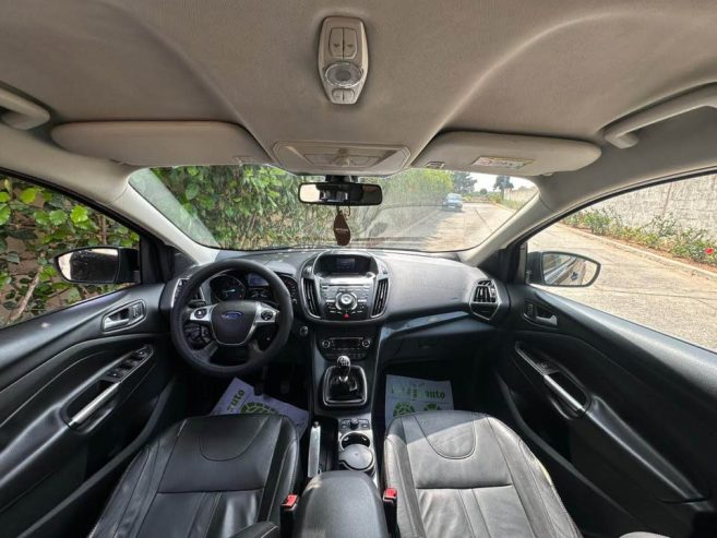 Ford kuga 2015